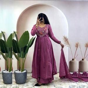Salwar Kameez Moderno para Mujer, Puro MUL CHANDERI, Largo hasta el Tobillo, Corte Regular, Estilo Casual Étnico, Estilo India Pakistán, Verde Rosa, Envío Rápido - Product Image 1