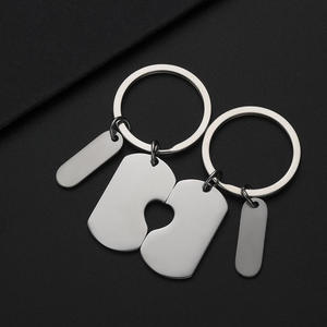 Llavero de Metal Grabado con Láser, en Forma de Corazón, Geométrico, de Acero Inoxidable, Resistente a los Rayos UV, en Blanco, para Venta al por Mayor - Product Image 2