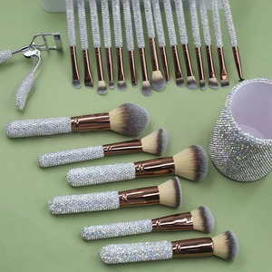 Ensemble d'outils de maquillage pour le visage en strass multifonctionnel professionnel de luxe, pinceaux de maquillage brillants, coffret cadeau de <span class=keywords><strong>beauté</strong></span> pour femmes, dames et filles - Product Image 4