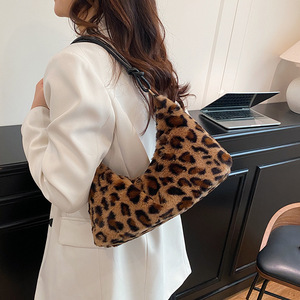 Bolso de Cadena con Estampado de Leopardo Estilo Occidental, Novedad 2025, Retro, Personalidad y Minimalismo, Moda Casual, Bolso de Hombro/Axilar Tipo Luna - Product Image 2