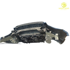 Ensemble complet de composants automobiles. Pare-chocs avant pour <span class=keywords><strong>Volvo</strong></span> <span class=keywords><strong>XC40</strong></span> 2022-2025, y compris la calandre, le radiateur, les phares et le radar. - Product Image 5