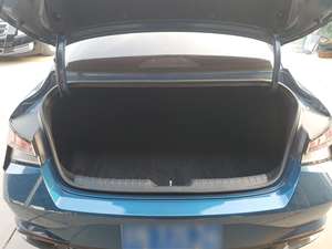 Hyun-dai <span class=keywords><strong>Elantra</strong></span> <span class=keywords><strong>2022</strong></span> de Alta Calidad, 1.5L CVT Edición Premium con Techo Solar y Asiento Eléctrico para Conducción Diaria - Product Image 6