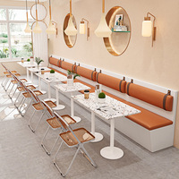 Klappbare Kunststoff-Gastronomie-Möbel Tisch-Stuhl-Kombination Modernes Design für Café Restaurant Einkaufszentrum