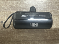 Magnetische Kabellose Powerbank 5000mAh Versteckter Ständer PD 22,5W/20W Ultraflach Tragbar 2-in-1 Akku Typ-C Ein-/Ausgang Universal