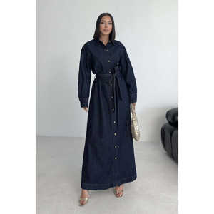 Vestido camisero clásico de mezclilla largo con botones al frente y cintura con lazo en azul marino - Product Image 2