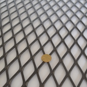 Clôture aplatie en treillis métallique déployé en fil d'acier galvanisé de taille personnalisée en usine - Product Image 2