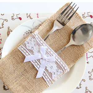 Vente en gros de sacs personnalisés en <span class=keywords><strong>dentelle</strong></span> <span class=keywords><strong>jute</strong></span> <span class=keywords><strong>jute</strong></span> petite pochette à cordon pour mariage faveur bonbons souvenir décoration toile de <span class=keywords><strong>jute</strong></span> sac en <span class=keywords><strong>dentelle</strong></span> - Product Image 3