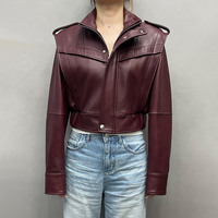 Jancoco Vente en gros Veste en cuir courte à col montant pour femme, en cuir de mouton véritable personnalisé, avec bretelles