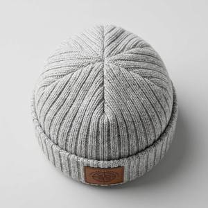 Bonnets unisexes personnalisés <span class=keywords><strong>en</strong></span> tricot côtelé épais, couleur sur mesure pour adultes, avec étiquette tissée pour <span class=keywords><strong>la</strong></span> <span class=keywords><strong>vie</strong></span> quotidienne - Product Image 1
