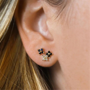 Pendientes de Plata de Ley S925 ROXI con Circonita Bicolor y Flor de Cristal de Doble Pétalo - Product Image 4