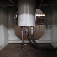 Presse hydraulique à quatre colonnes de 200 tonnes, machine à fabriquer des pots en acier inoxydable, engrenage à roulement, moteur 220V/380V pour l'emboutissage profond de l'aluminium