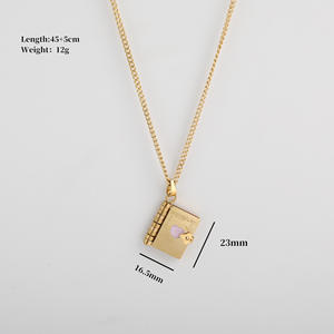 Joyería delicada para mujer con diseño de cierre único Collar de eslabones de sobre de corazón de flecha de mordida chapado en oro de 18 quilates - Product Image 4