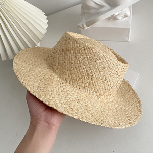 Chapeau de paille Panama en raphia coréen pour femme, nouveau modèle tendance, style britannique à calotte plate, chapeau de paille de style jazz pour station balnéaire française, chapeau haut de forme - Product Image 2