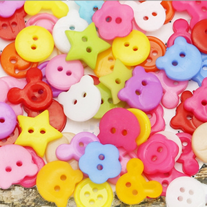 כפתור בצורת לב בצבעי ממתקים מתוקים, 4 חורים, 15 מ\\\"מ, גב שטוח, פרח פלסטיק ידידותי לסביבה לקישוט בגדים, תפירה ויצירה - Product Image 2