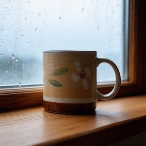 Tazas de Café de Porcelana con Impresión Personalizada de la Marca HARVIT, Taza de Té de Gres Esmaltado, Diseño de Flores Pintadas a Mano, Origen Henan - Product Image 1