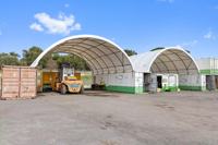 Abri en dôme pour conteneurs, structure résistante à la corrosion, couverture en PVC robuste avec revêtement anti-UV pour un stockage à long terme