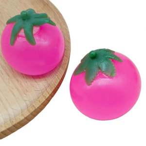 Juguete Antiestrés de Tomate, Divertido Juguete para Apretar y Aliviar el Estrés, Juguete Blandito de Fruta, Pelota Antiestrés de Tomate, Gran Venta - Product Image 3