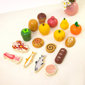 CE CPC Ensemble <span class=keywords><strong>de</strong></span> jeu d'imitation en bois pour enfants d'âge préscolaire, avec aliments (légumes, fruits, fruits <span class=keywords><strong>de</strong></span> mer, pain), pour jeu <span class=keywords><strong>de</strong></span> rôle <span class=keywords><strong>de</strong></span> <span class=keywords><strong>cuisine</strong></span> et <span class=keywords><strong>de</strong></span> vente - Product Image 4