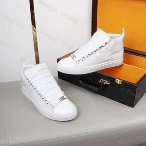 Mocasines de Hombre de Alta Calidad, Diseño de Lujo, de Cuero Plisado, de Caña Baja y Alta, Clásicos, Casuales, de Punta Redonda, Sin Cordones, con Rayas, de Suela Plana - Product Image 1