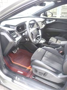 Audi <span class=keywords><strong>Q4</strong></span> <span class=keywords><strong>E</strong></span>-<span class=keywords><strong>tron</strong></span> 2024 de Lujo, Usado, 5 Plazas, SUV, Bajo Kilometraje, Excelente Estado, Como Nuevo, Autos Usados para Exportación - Product Image 4