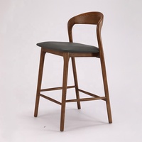 Tabourets hauts de luxe en cuir PU, chaise de salle à manger moderne, tabouret de bar en bois pour restaurant, chaises de comptoir pour îlot de cuisine et petit-déjeuner