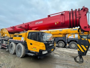 Grue de chantier d'occasion de 90 tonnes, modèle 2022, en excellent état, équipée d'un moteur, force de levage de 25 t.m et hauteur de 14 m - Product Image 6