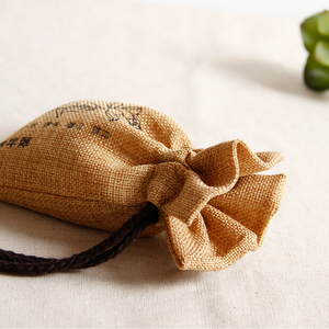 Promotional Reusable Fashion <b>Drawstring</b> Jute <b>Pouch</b> Bag with Customized Logo Jewelry Packing Eco-Friendly Small Size Gift Bag - Product Image 3