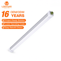 Luminaire LED linéaire personnalisé de 8 pieds 60W IP65 homologué ETL, type Tri-Proof, pour garage de stationnement et installation de rétroéclairage