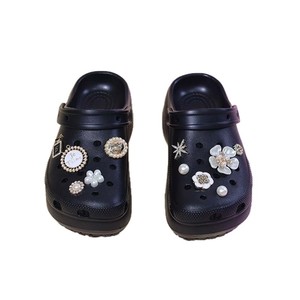Zuecos Decorados con Flores de Perlas Blancas para Mujer, Sandalias de Verano con Suela de EVA Acolchada y Gruesa, Estilo Slip-On - Product Image 5