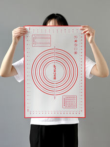 2024년 인기 판매 맞춤 로고 60*40cm 주방용 실리콘 베이킹 매트 레드 논스틱 미끄럼 방지 반죽 롤링 패스트리 매트 사각형 - Product Image 2