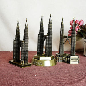 Logo Design personalizzato <span class=keywords><strong>3d</strong></span>, in metallo in miniatura modello di costruzione della torre <span class=keywords><strong>Burj</strong></span> <span class=keywords><strong>Khalifa</strong></span> inciso paese turistico Souvenir/ - Product Image 3