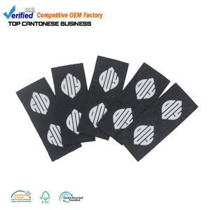 새로운 디자인 사용자 정의 고품질 3D 제기 실리콘 로고 부드러운 스웨이드 가죽 라벨 신발 - Product Image 1