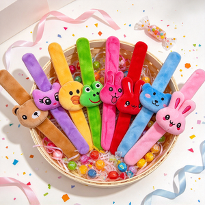 Disponibili Braccialetti in Peluche per Bambini, Elastici per Capelli Multiuso e Organizzatori di Cavi, Graziosi Braccialetti a Forma di Animale per Regalini per Feste - Product Image 5