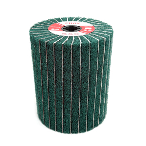 Rueda abrasiva no tejida <span class=keywords><strong>Tambor</strong></span> <span class=keywords><strong>de</strong></span> aleta no tejido verde con papel <span class=keywords><strong>de</strong></span> <span class=keywords><strong>lija</strong></span> para pulir acero inoxidable - Product Image 3