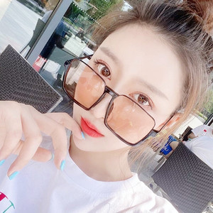 Lunettes de soleil demi-cerclées ZT pour femmes, monture en résine, visage ovale, protection UV 100%, mode été 2022, origine Yiwu - Product Image 1