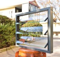 Fenêtre à persiennes verticales modernes en alliage d'aluminium et verre RG, finition mate, sécurité, garantie 2 ans pour hôtels et résidences