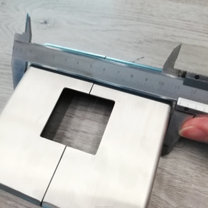 Copertura per Piastra di Base per Corrimano in Acciaio Inox 316 a Due Parti Personalizzata - Product Image 5