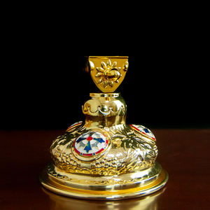 Proveedor de productos católicos ortodoxos Fabricación Soporte de artesanía religiosa de metal de Cruz Chapado en oro Jesús Cruz Base Religión Artículo - Product Image 5