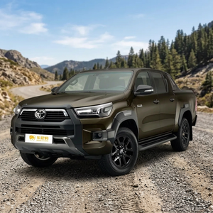 Toyota Hilux Eléctrica Usada en Excelente Estado, Doble Cabina, 5 Asientos, Turbo, Cuero, R16, Tracción Delantera, Volante a la Izquierda, Color Oscuro, Modelo 2021, 1-25000 Millas, 4 - Product Image 2