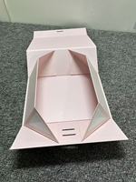 Nouvelle Arrivée 2026 – Boîte Cadeau Magnétique Pliable en Carton avec Ruban et Impression de Logo pour Emballage de Vêtements et Articles d'Habillement