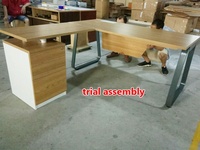 Fourniture directe d'usine de Guangzhou, deux personnes assises en face du bureau, bureau du personnel, ordinateur, bureau