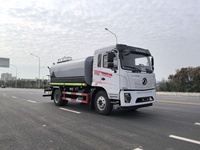 Camion pulvérisateur de jardinage 12 m³ avec moteur diesel, feux LED directionnels, pompe hydraulique 170 CV