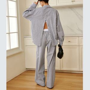 ชุดสูทลายทางแบบกำหนดเอง คุณภาพสูง ดีเทลด้านหลัง ชุดเซ็ตสองชิ้นผ้าฝ้ายสำหรับผู้หญิงฤดูร้อน กางเกงหลวม ชุดเซ็ตสองชิ้นสำหรับผู้หญิง - Product Image 2