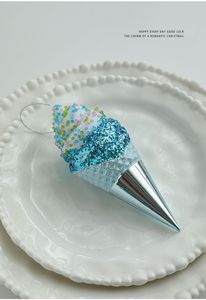 Set di Decorazioni Natalizie Blu Glitterate - Pinguino, Fiocco di Neve, Gelato, Cuffie, Stella, Conchiglia, Pattini da Ghiaccio - Decorazioni Pendenti - Product Image 6