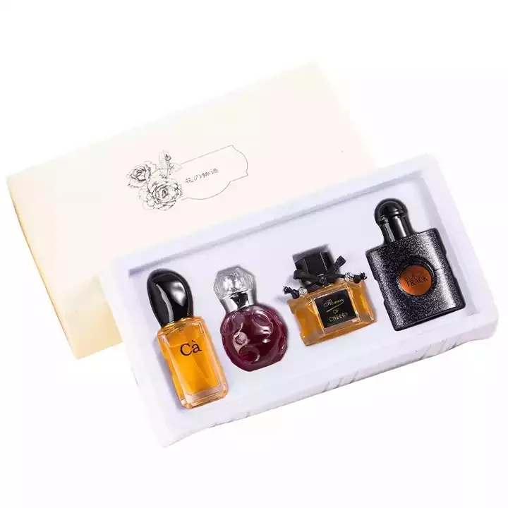 Tiktok parfum ensemble mode longue durée parfumé 4 pièces en gros boîte-cadeau parfum ensemble parfum femme