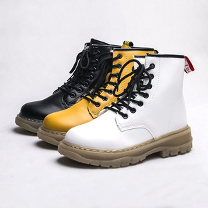 Bottes <span class=keywords><strong>de</strong></span> <span class=keywords><strong>neige</strong></span> imperméables en cuir PU tendance pour femmes, chaussures d'hiver décontractées pour adultes, bottes d'hiver personnalisées en peluche OEM pour hommes, semelle en caoutchouc mi-haute - Product Image 2