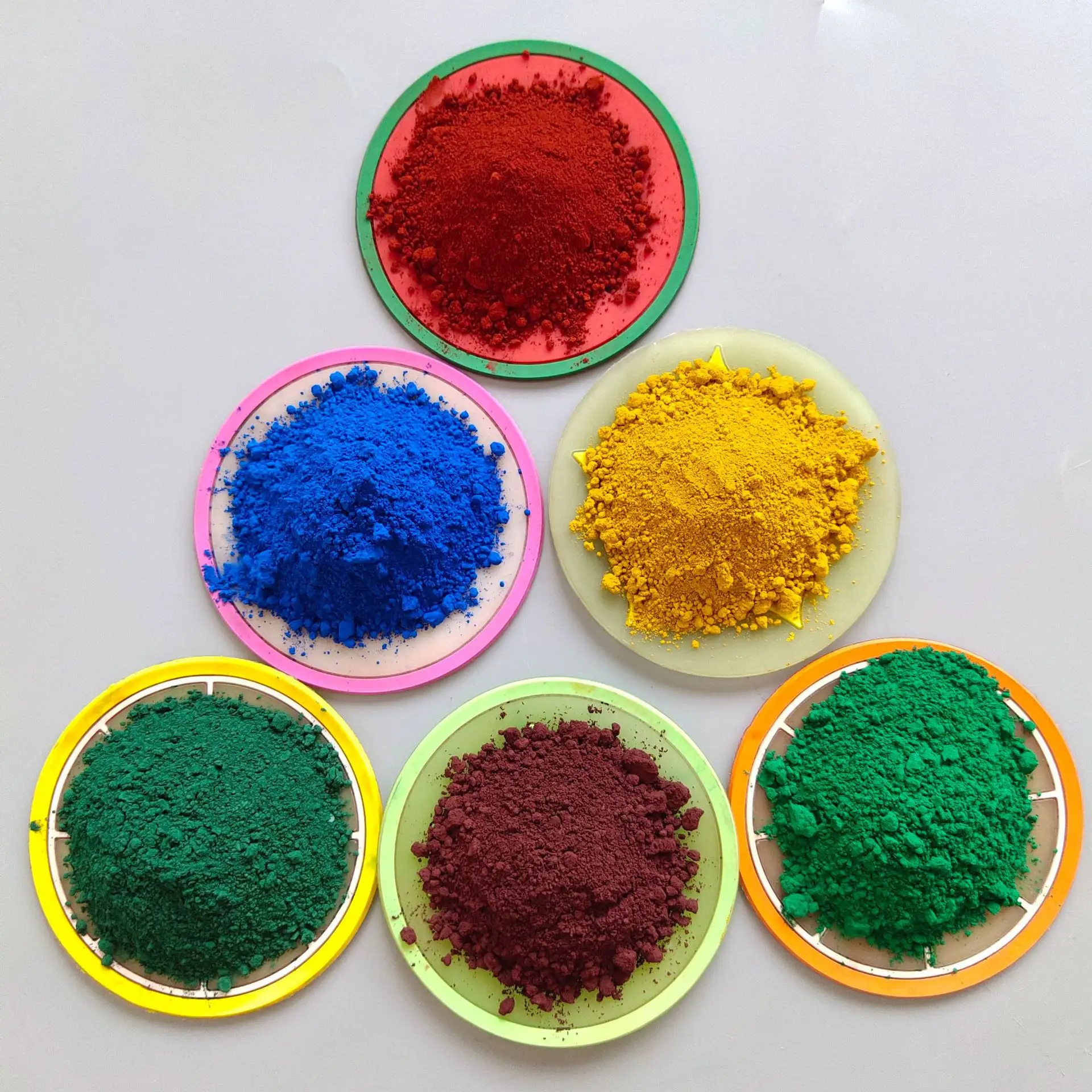 優れた耐熱性顔料を備えた無機顔料チタン酸クロムブラウン2401