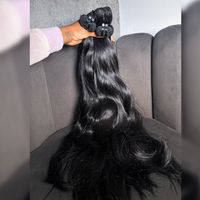 Lots de Cheveux Naturels Bruts Indiens Bouclés 100% Birmans Non Traités, Cheveux Humains Naturels Ondulés de Bébé Cambodgiens en Gros