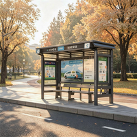 L'abri d'attente d'arrêt de bus de style moderne et simple est équipé d'un panneau d'affichage publicitaire d'arrêt de bus.