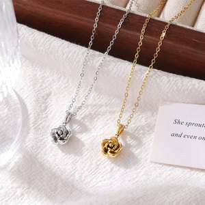 สร้อยคอจี้สแตนเลสสตีล 316L แบบกำหนดเอง ชุบทอง 14K 18K เครื่องประดับแฟชั่น สร้อยคอดอกไม้สั่งทำพิเศษสำหรับผู้หญิง - Product Image 2